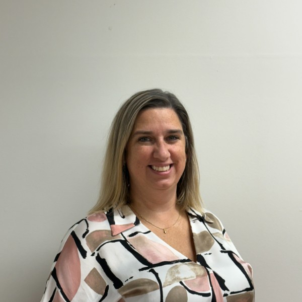 Mme Sue-Élène Belisle